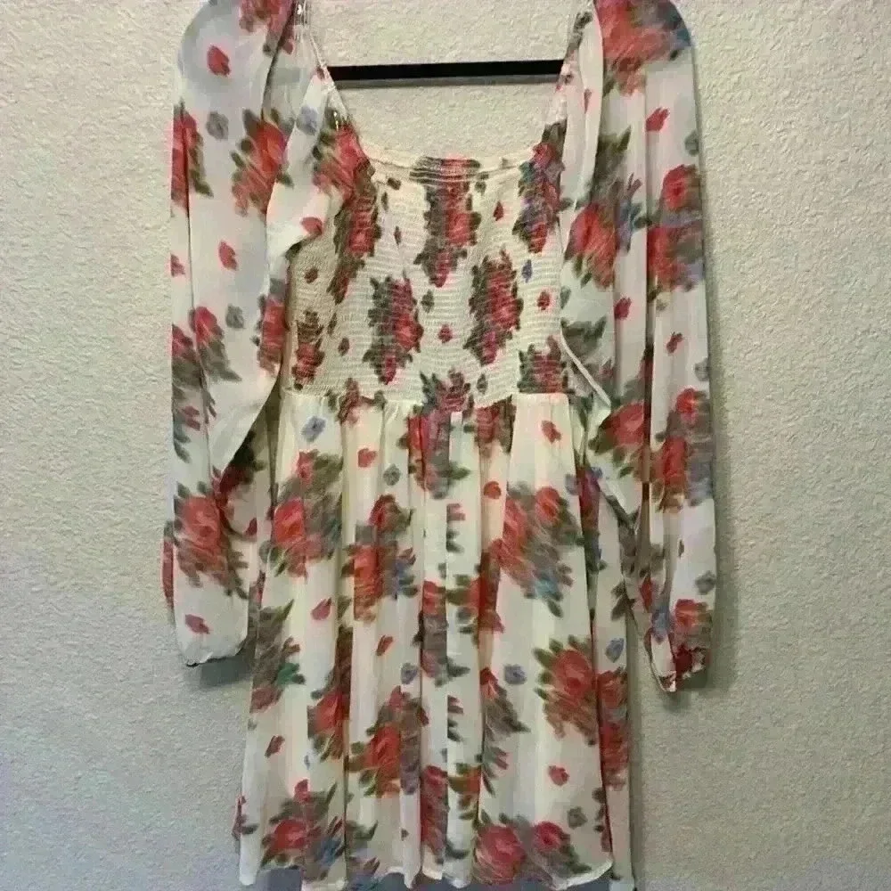 White floral smocked mini dress sz L summer wedding guest bridal shower feminine - Picture 7 of 9